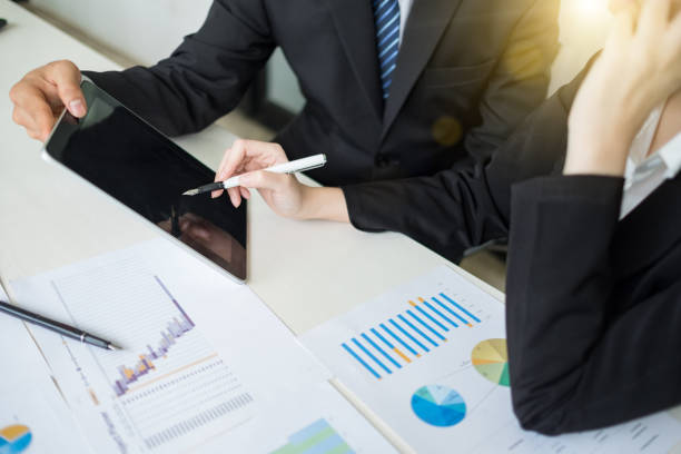 istock Business team present. professional investor 1154916393