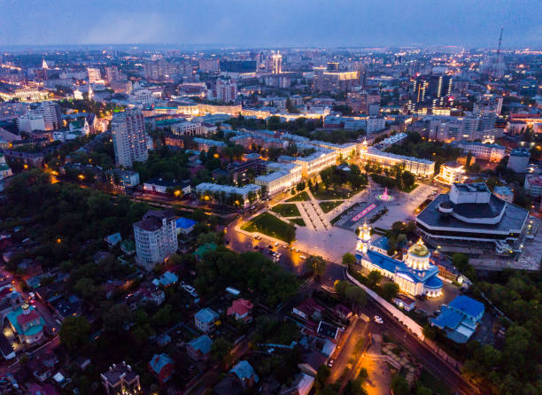 istock Night aerial view of Voronezh 1154916650