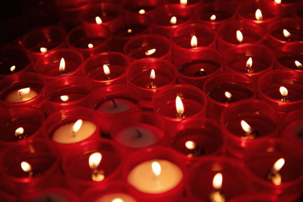 istock A Group Of Red Votive Lights 1154939352