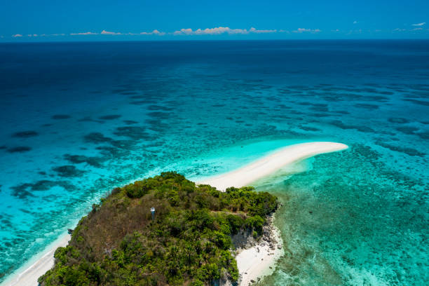 istock Tropical island of Cresta de Gallo, Philippines 1154952254
