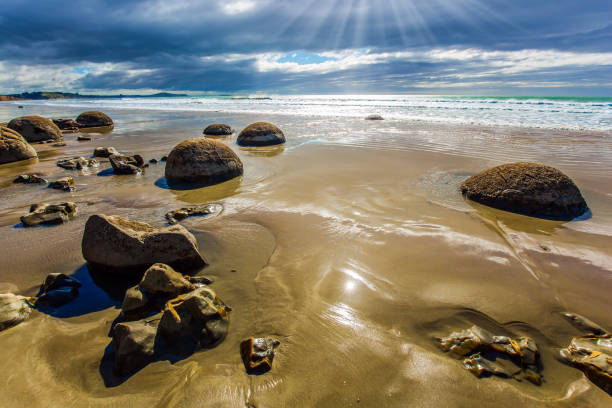 istock Low tide in the Pacific ocean 1154958280
