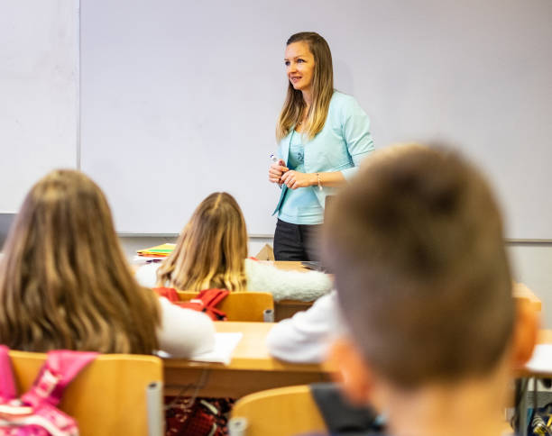 istock Teacher in the classroom 1154988952