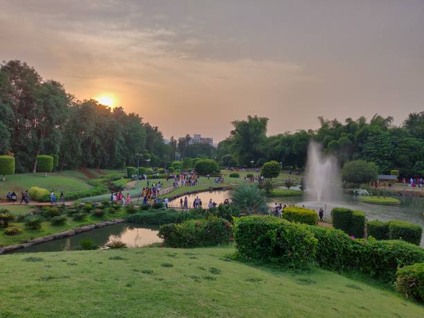 Indian gardens are so adorable Thsi photo is clicked in p l deshpande gardern pune india pune photos stock pictures, royalty-free photos & images