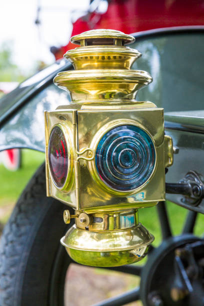 istock Antique Light On Old Car 1155038734