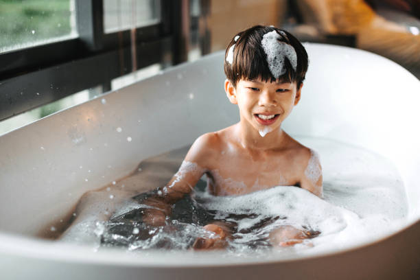istock I like to play with foam 1155049632