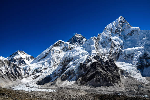 istock Panoramic view over Nuptse and Mount Everest from Kala Patthar (Nepal) 1155064093