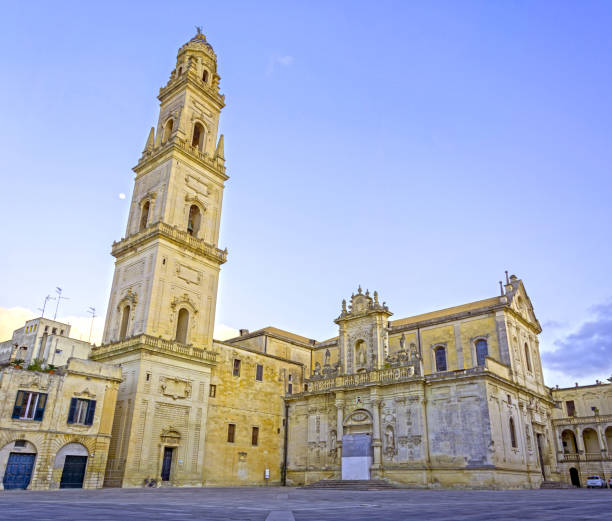 собор в лечче, апулия, италия - lecce italy puglia church стоковые фото и изображения