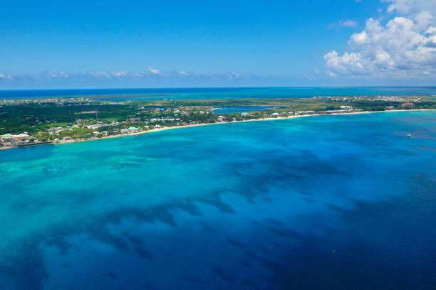 istock Beautiful Caribbean Beach 1155083986
