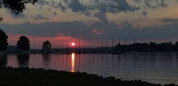 istock Sunrise at the lake 3 1155097401