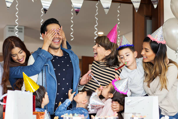 istock Celebrating daddy's birthday 1155127287