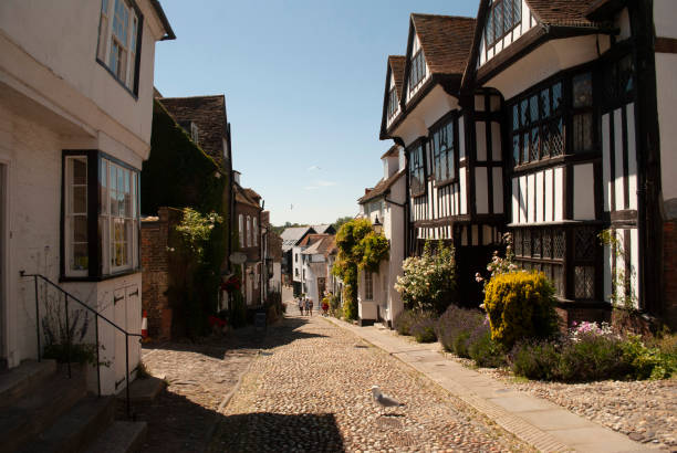 istock Mermaid Inn, Rye, England 1155185028