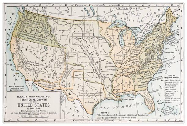 illustrazioni stock, clip art, cartoni animati e icone di tendenza di antica mappa vintage retrò usa: i 13 stati originali - 1896