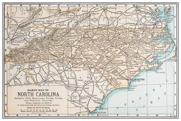 ilustrações de stock, clip art, desenhos animados e ícones de antique vintage retro usa map: north carolina - carolina do norte estado dos eua