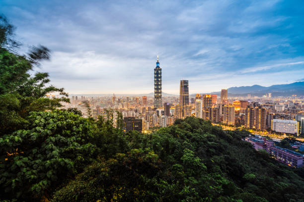 istock Taipei skyline from Elephant Mountain at sunset 1155236688