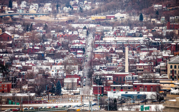 istock American town - Pittsburgh, PA 1155238062
