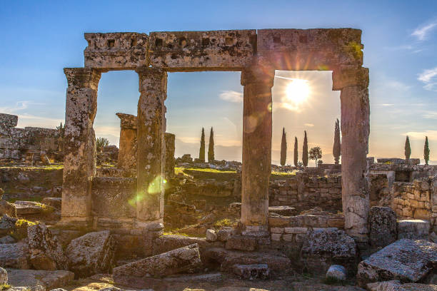istock Pamukkale Hierapolis Ruins 1155275717