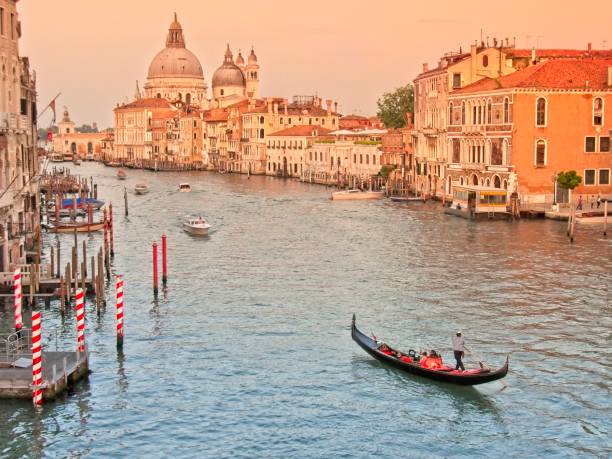 istock Venice Gondola at sunset, Italy 1155386712