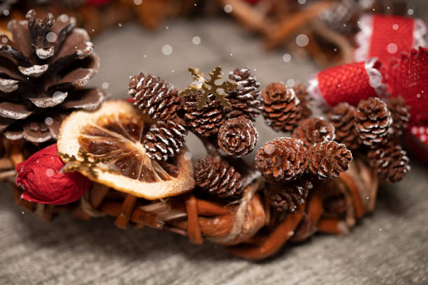 istock Christmas wreath decorate pine cones 1155430307