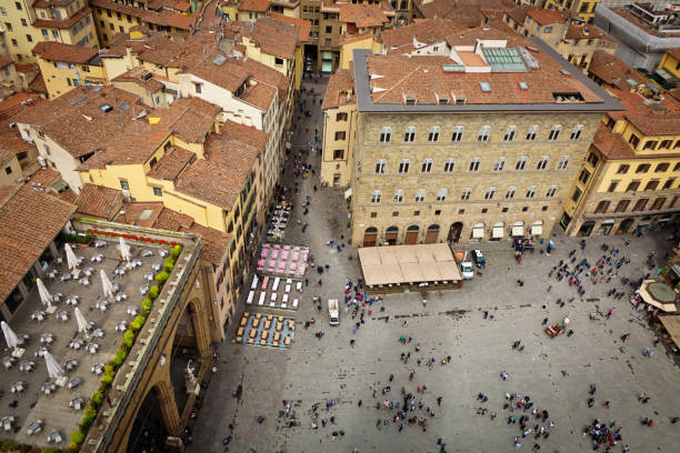 piazza della signoria de florencia italia - piazza della signoria fotografías e imágenes de stock