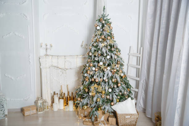 istock Decorated Christmas room with beautiful fir tree 1155454433