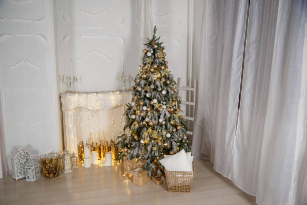 istock Decorated Christmas room with beautiful fir tree 1155454590