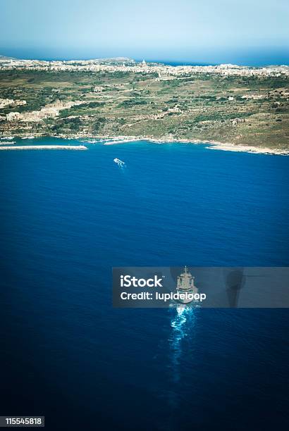 Gozo Traghetto In Arrivo - Fotografie stock e altre immagini di Gozo - Malta - Gozo - Malta, Porto marittimo, Acqua