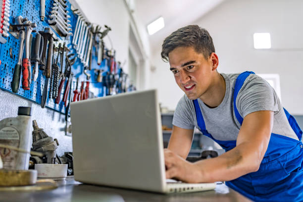 istock Managing a successful small business with smart apps 1155462275