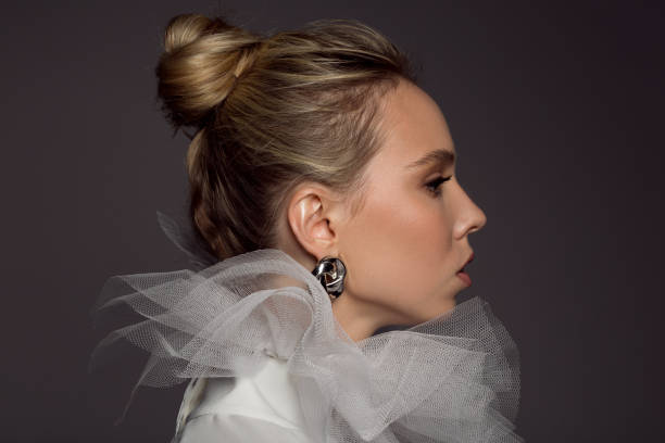 istock Modern bride in renaissance style wearing neck ruff 1155475588