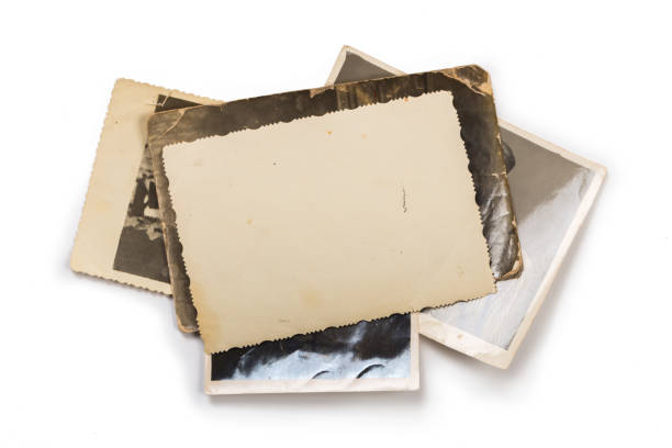 istock Old photo frame. Vintage paper. Retro card 1155487394