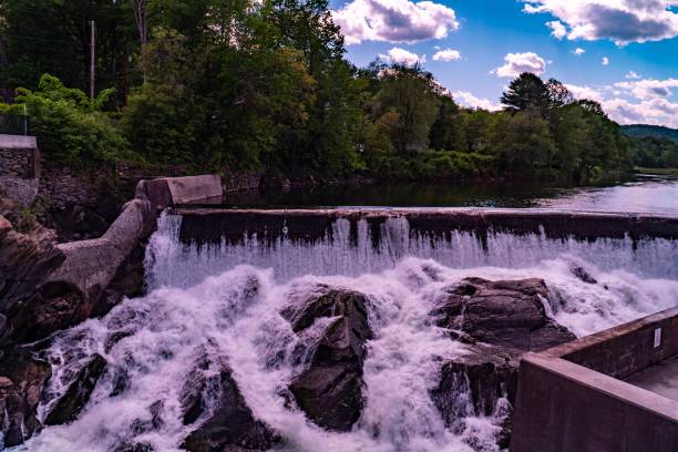 istock Waterfalls in Vermont 1155491051