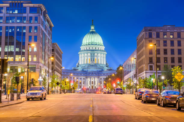 istock Madison, Wisconsin, USA state capitol 1155651802