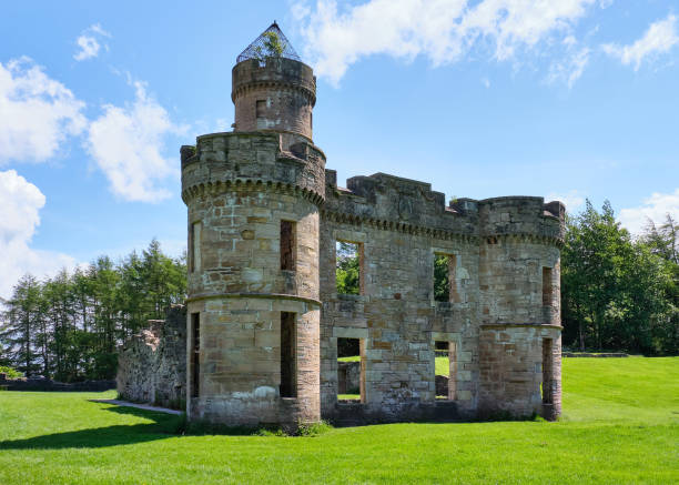 istock Ancient Scottish Ruins at Eglinton in Summertime. 1155708883