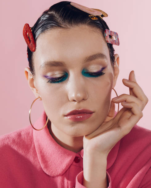 istock Trend 2019 - Hair clip (barrette, hairpin) 1155712086