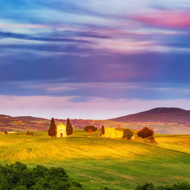 istock Chapel in Tuscany at sunset 1155719454