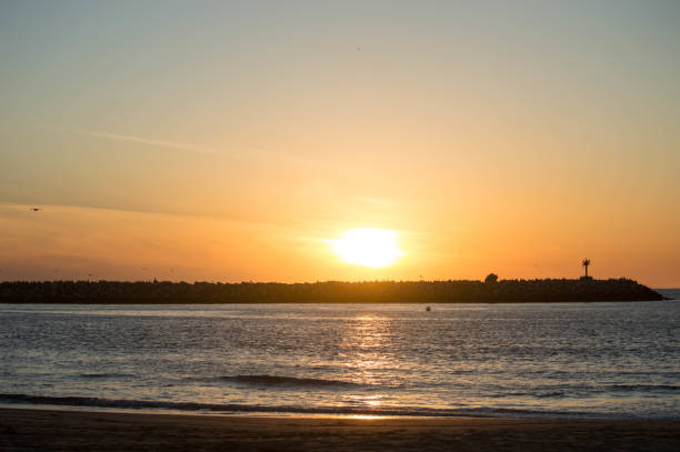 istock Winter sunset over the Pacific Ocean in Los Angeles, CA 1155743799