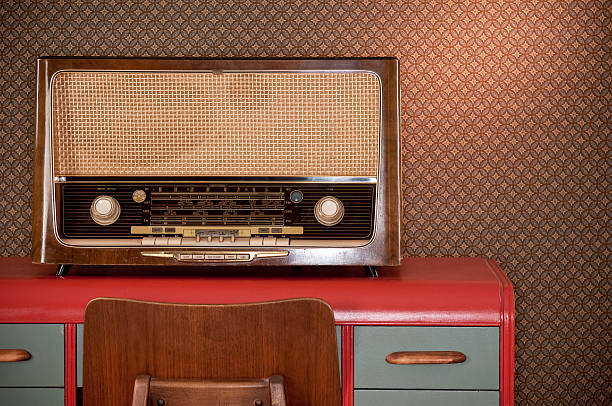 istock Old Radio On Retro Desk 115578881