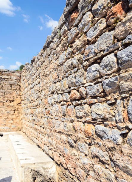 エフェスス 、 イズミル-トルコ - toilet public restroom ephesus history ストックフォトと画像