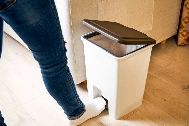 istock Open the trash can lid with your foot 1155890648