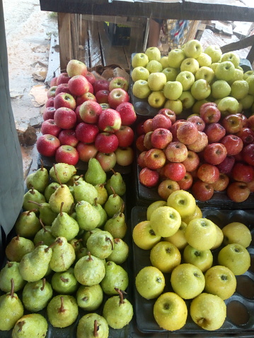 Group of Apple fruit arranged