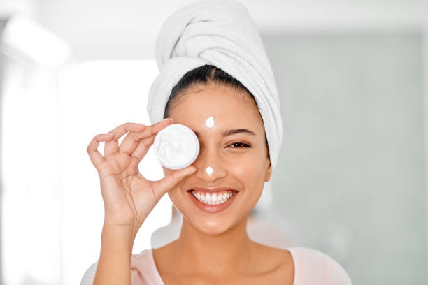 istock Can you see how smooth my skin is? 1155918955