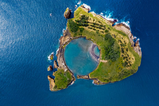 the azores island of sao miguel from the air with dji mavic 2 pro drone - açores imagens e fotografias de stock