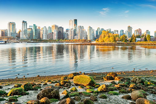 Skyline del centro de Vancouver Canadá desde Stanley Park photo