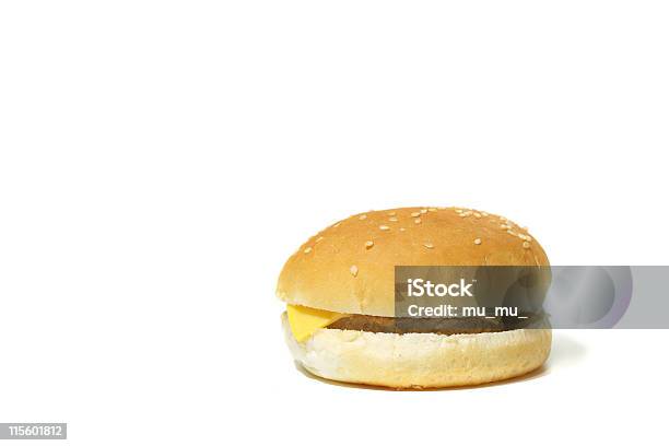 Proste Cheeseburger - zdjęcia stockowe i więcej obrazów Prostota - Prostota, Cheeseburger, Minimalistyczny