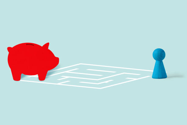istock Maze Search Money 1156035662