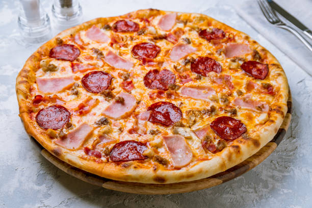 istock Italian meat pizza 1156073905