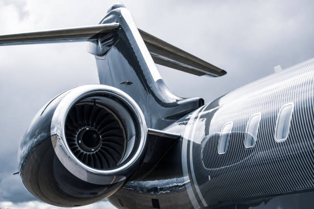 aircraft fuselage - wing airplane window sunset imagens e fotografias de stock