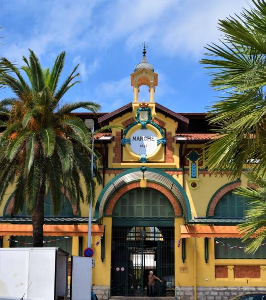 menton frança cidade velha mercado riviera férias sol praia férias verão viajar - france holiday villa built structure vertical - fotografias e filmes do acervo