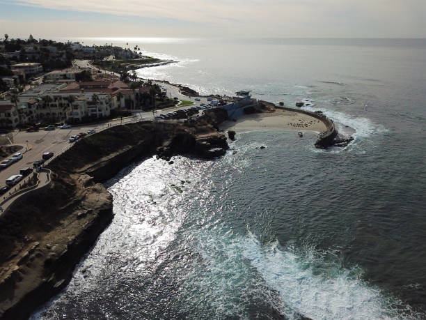 veduta aerea di la jolla cove, san diego, california. - la jolla cove foto e immagini stock