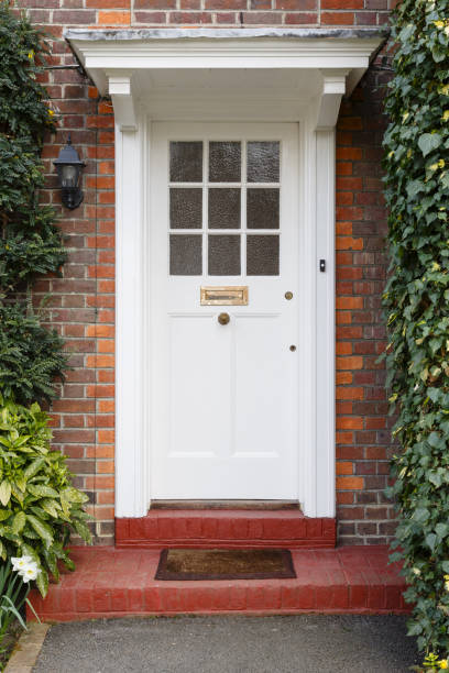 istock Front door to English house 1156275292