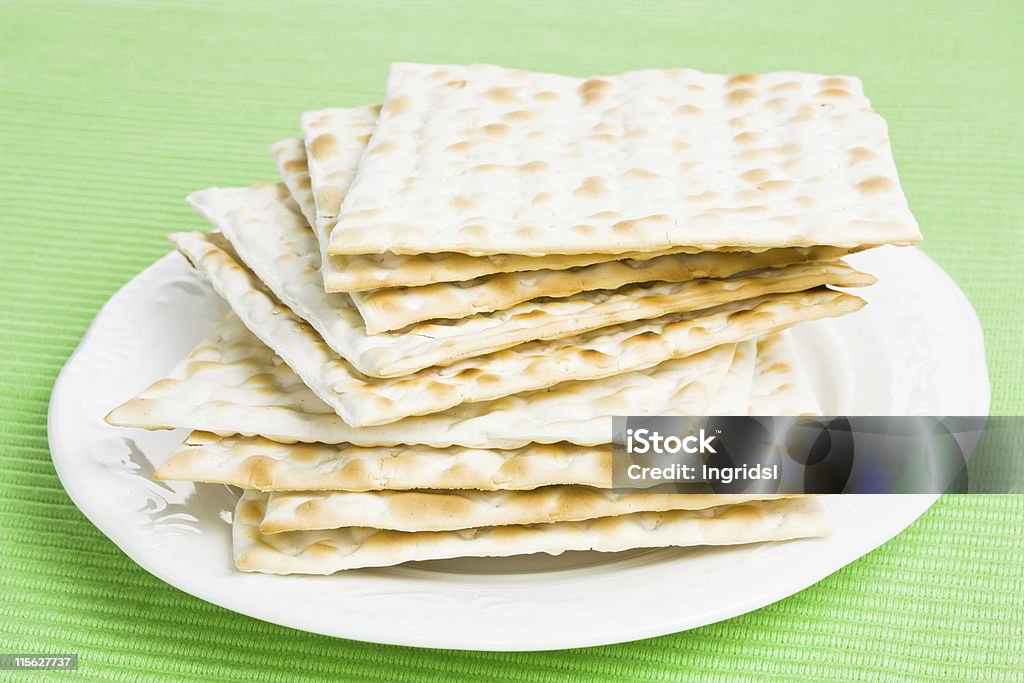Haufen von jüdischen Matza Brot - Lizenzfrei Brotsorte Stock-Foto